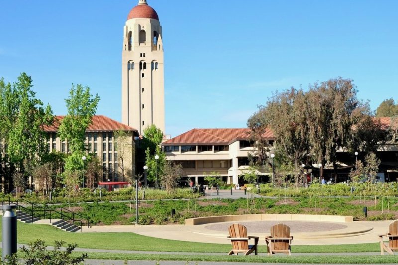 Akcie spojená s boomem umělé inteligence láká rekordními zisky